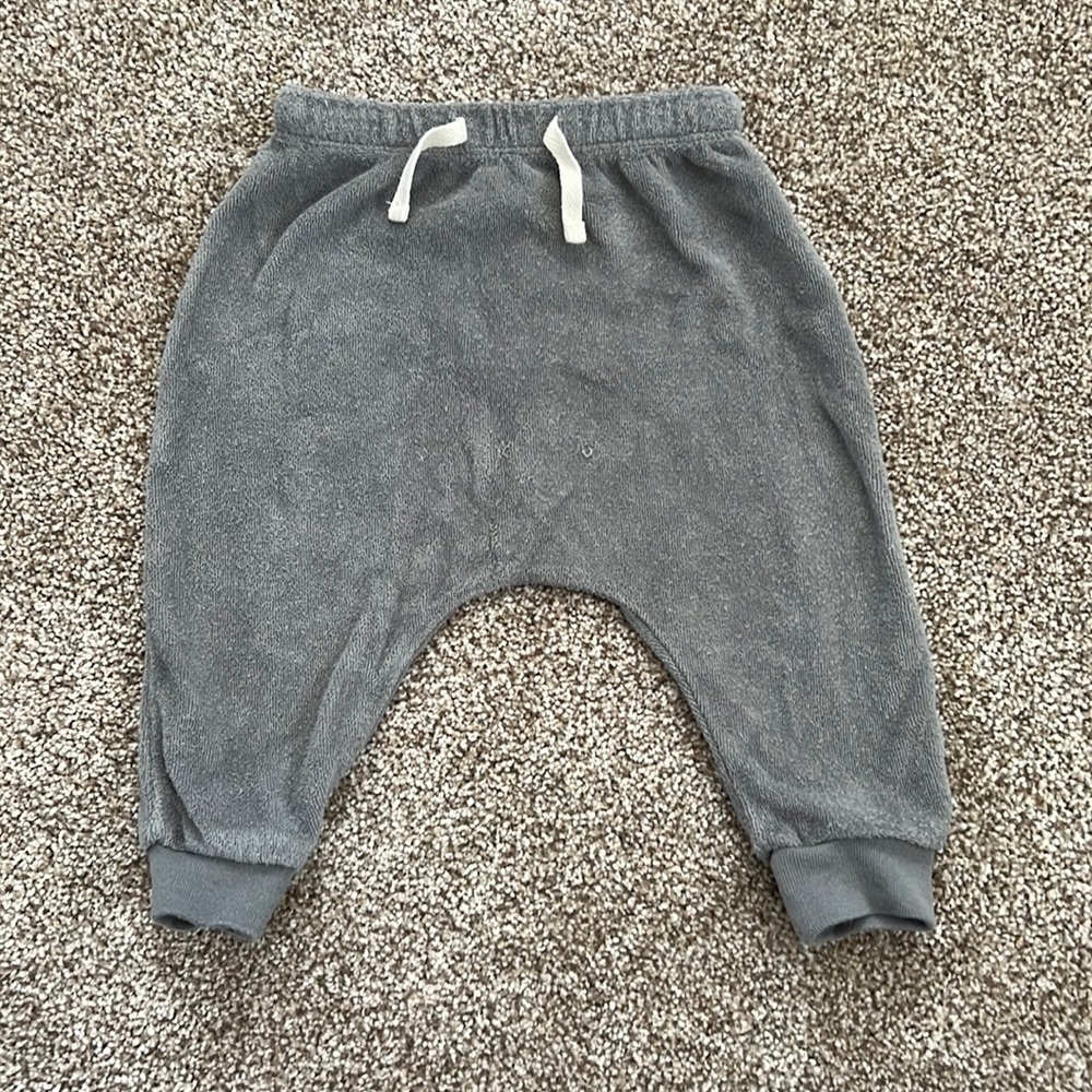 Quincy Mae fleece pants, size 3-6 months